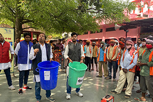 Street Show at Firozabaad to educate people about environmental hygiene